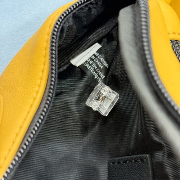 🆕 DIESEL 🧿 NWOT Embossed-Logo Belt Bag, Pale Yellow PU Vegan Leather - Picture 11 of 14